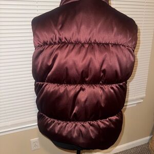 Womens Tommy Hilfiger burgundy, puffy vest size extra large